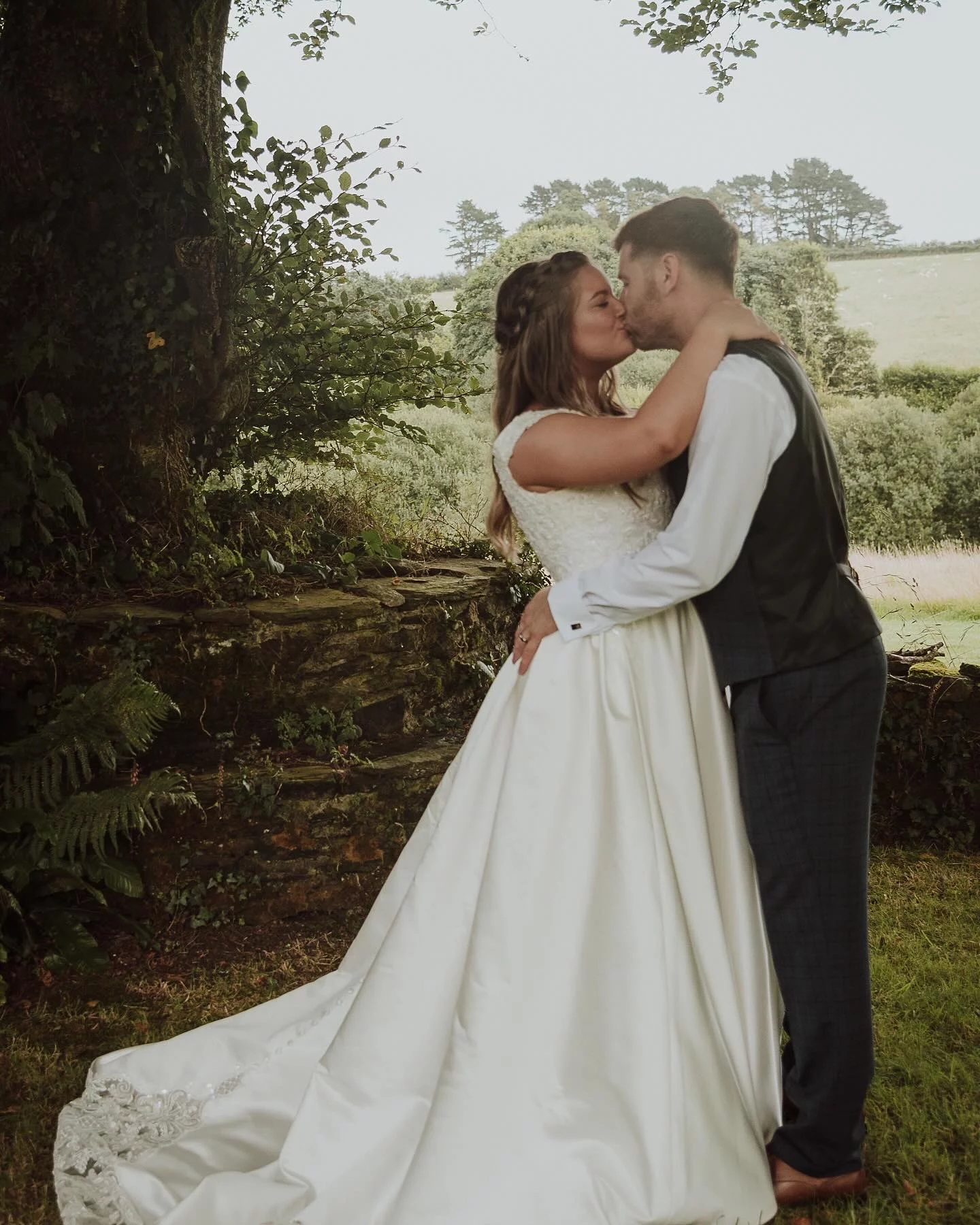 Hannah & Bobby Trenderway Wedding